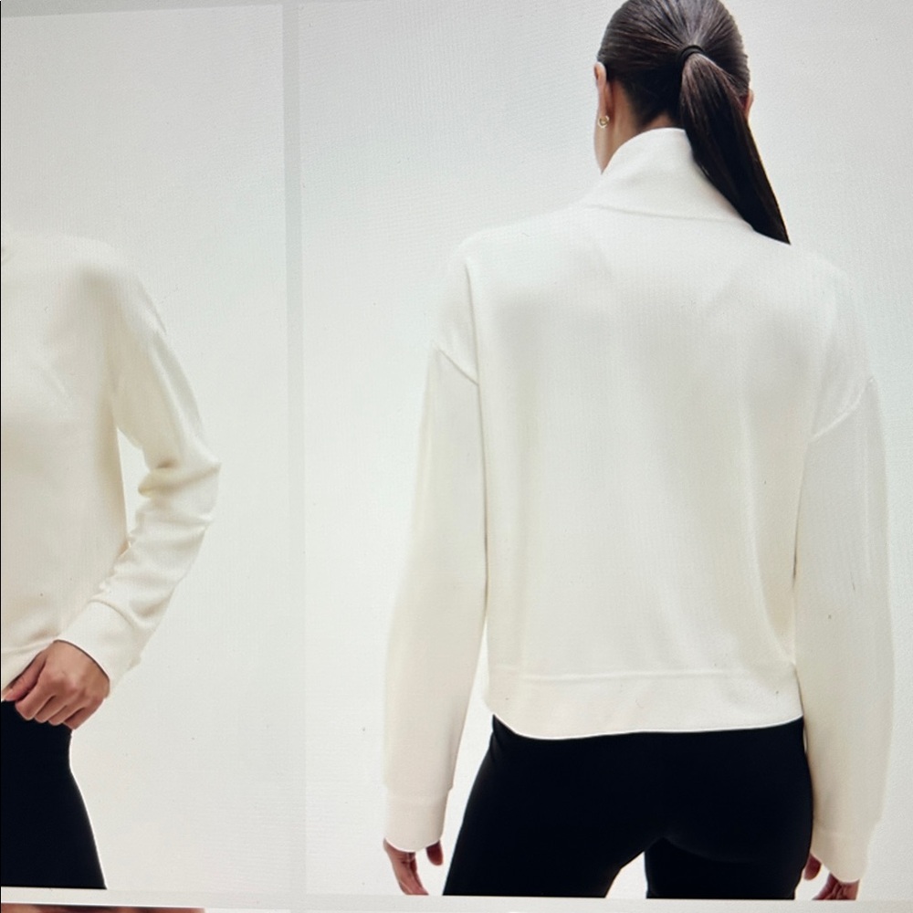 Athleta Seasoft Qquarter Zip Magnolia White Size Medium NWT - Picture 2 of 6